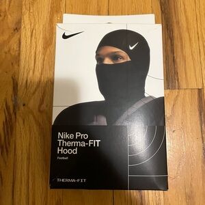 Nike Pro Therma-FIT Black Hood